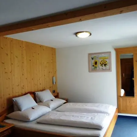 Gaestehaus Conny Guest house Pragraten