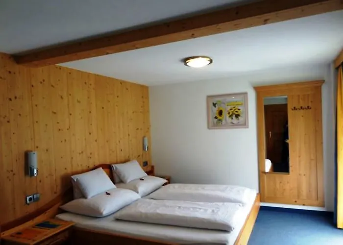 Gaestehaus Conny Πανσιόν Prägraten